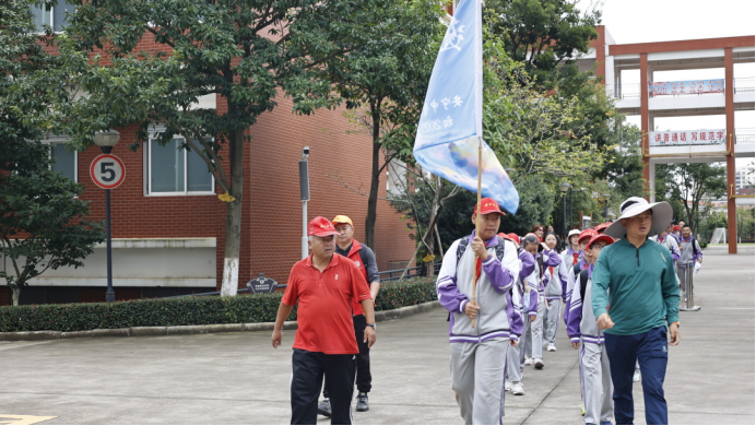 云南安寧中學(xué)嵩華學(xué)校:探尋瀾湄精神 厚植愛(ài)國(guó)愛(ài)鄉(xiāng)情懷548.png