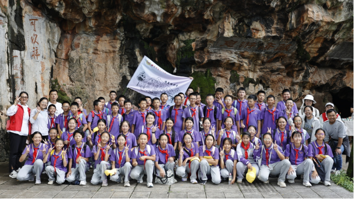 云南安寧中學(xué)嵩華學(xué)校:探尋瀾湄精神 厚植愛(ài)國(guó)愛(ài)鄉(xiāng)情懷972.png