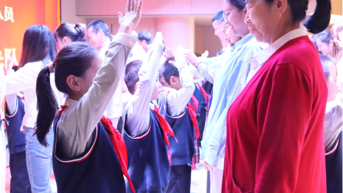 強(qiáng)國(guó)復(fù)興有我 爭(zhēng)當(dāng)新時(shí)代好少年__安寧中學(xué)教育集團(tuán)少先隊(duì)建隊(duì)日系列活動(dòng)2075.png