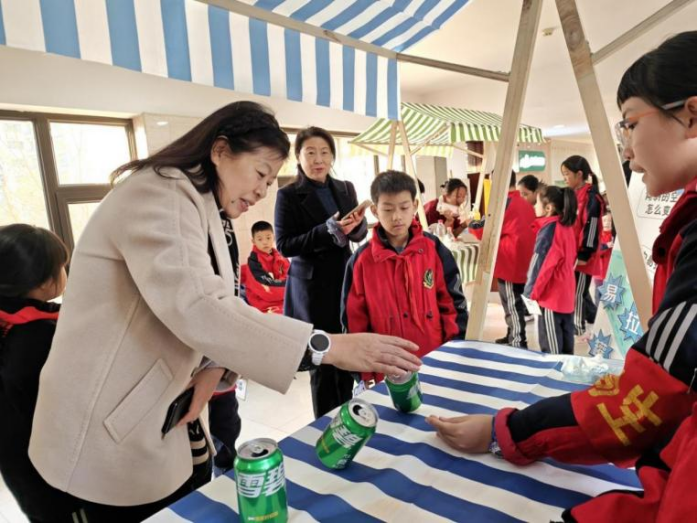 1_星夢(mèng)筑九天 奇思潤(rùn)生活——山西太原山水城小學(xué)第四屆校園科技周活動(dòng)隆重啟幕(1)1374.png