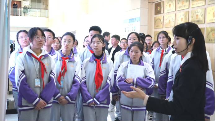 法潤菁菁校園 憲育莘莘學子——云南安寧中3513.png