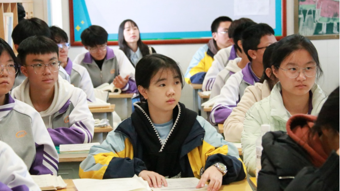 手牽手譜寫教育強(qiáng)國建設(shè)嶄新篇章 心連心培1210.png