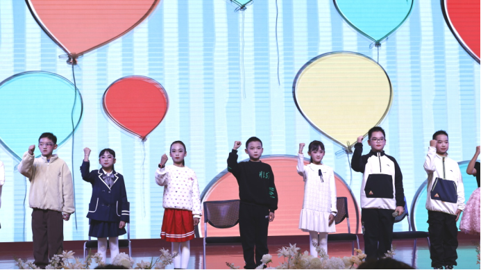 藝彩迎新 逐夢(mèng)前行‖安寧中學(xué)嵩華學(xué)校2026年7173.png