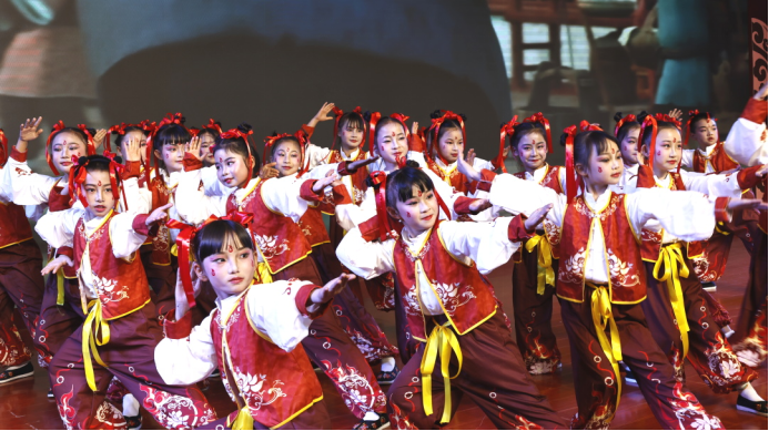 藝彩迎新 逐夢(mèng)前行‖安寧中學(xué)嵩華學(xué)校2026年3247.png